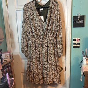 NWT Size 3X Floral Long Sleeve Dress